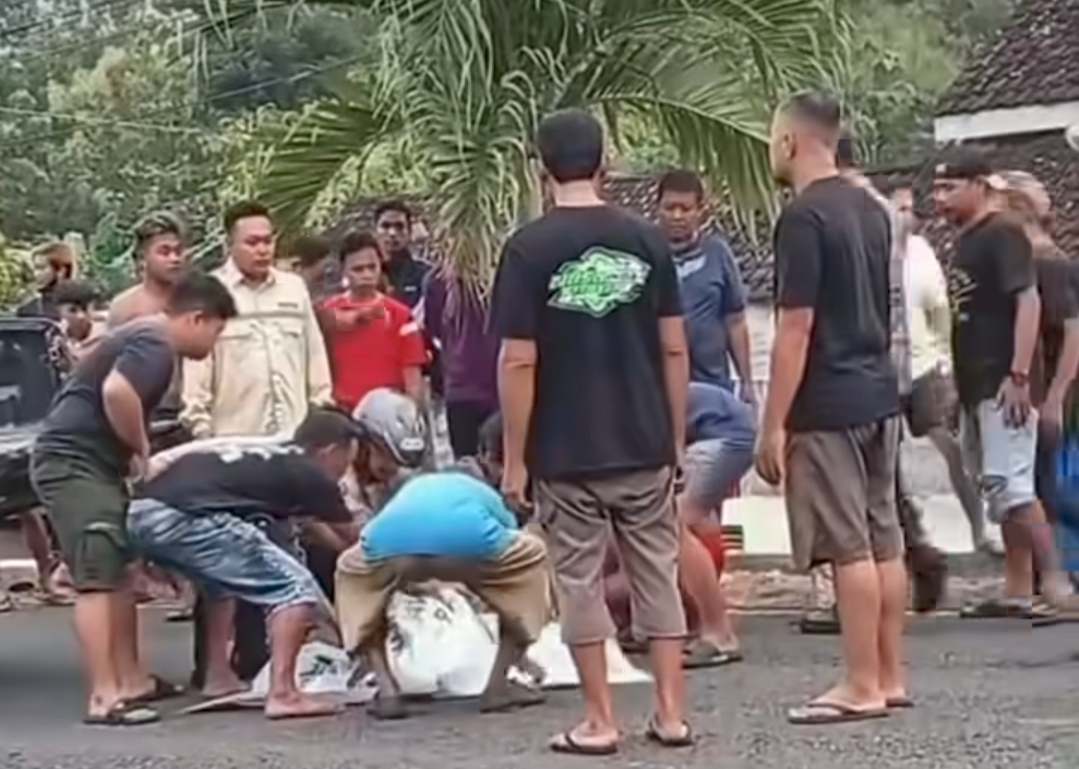 Yamaha Mio Pecah Ban Tabrak Ninja di Jalan Nglipar-Wonosari, Satu Orang Tewas di Tempat