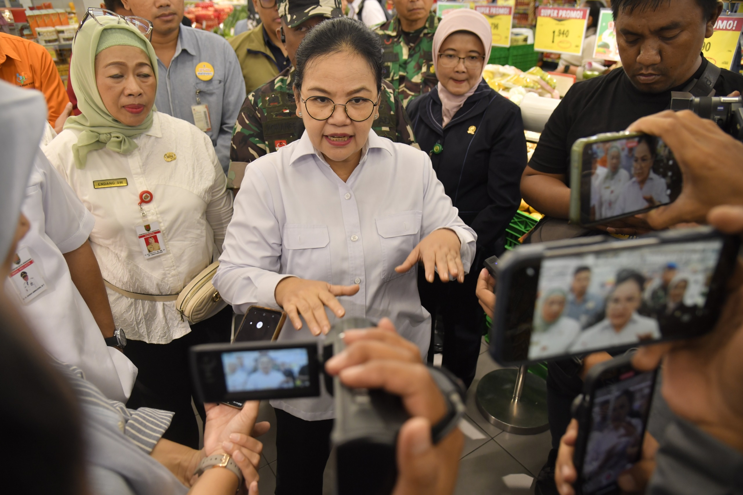 Pemkot Semarang Lakukan Pembersihan dan Perbaikan Darurat Sarpras Warga Terdampak Jebolnya Tanggul Sungai Plumbon