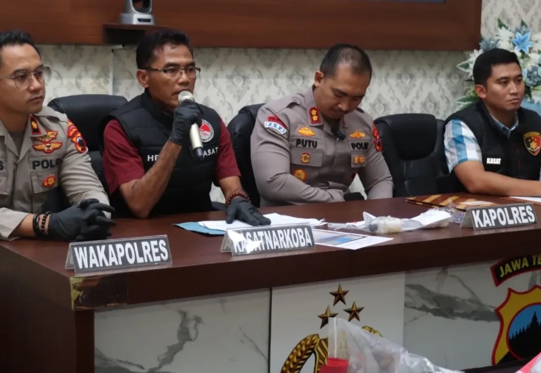 Polres Kebumen Ungkap Kasus Narkoba, 100 Gram Sabu Disita, Dua Warga Bonorowo Ditangkap