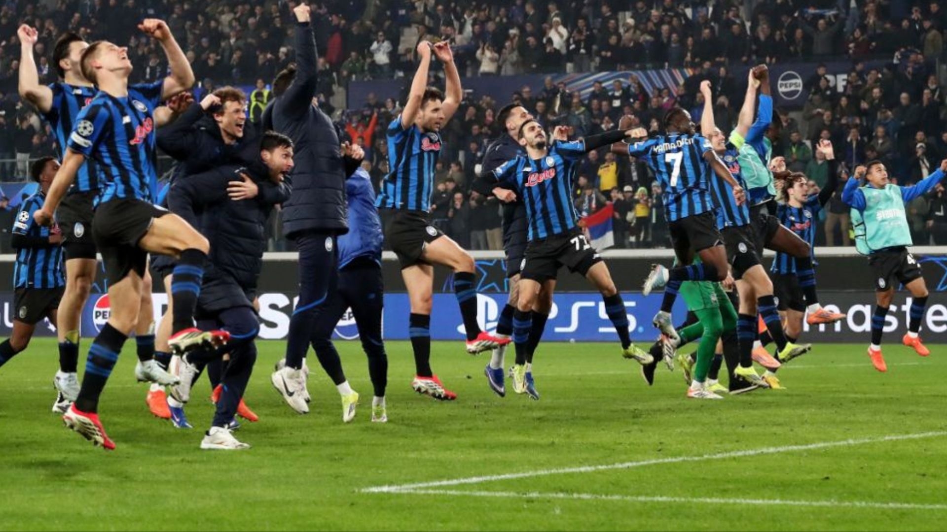 Luca Toni Beri Peringatan Keras untuk Bayern: Jangan Remehkan Atalanta!