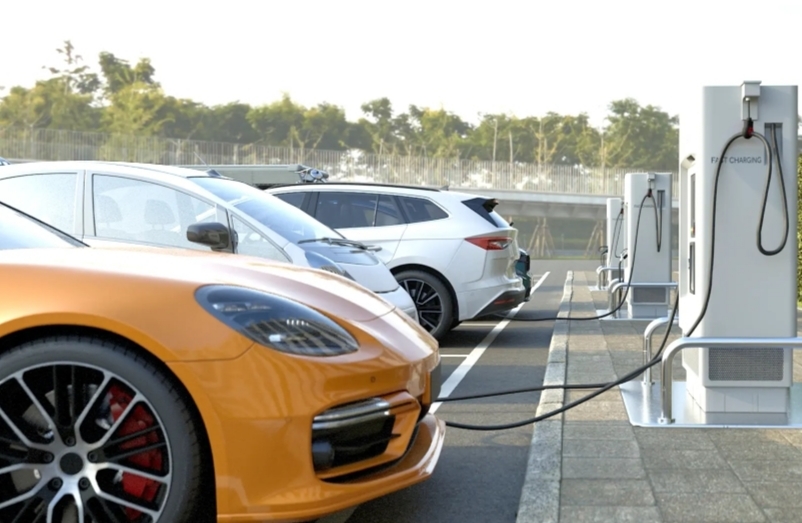 Mudik Pakai Mobil Listrik? Simak Tips Anti Kehabisan Daya di Jalan