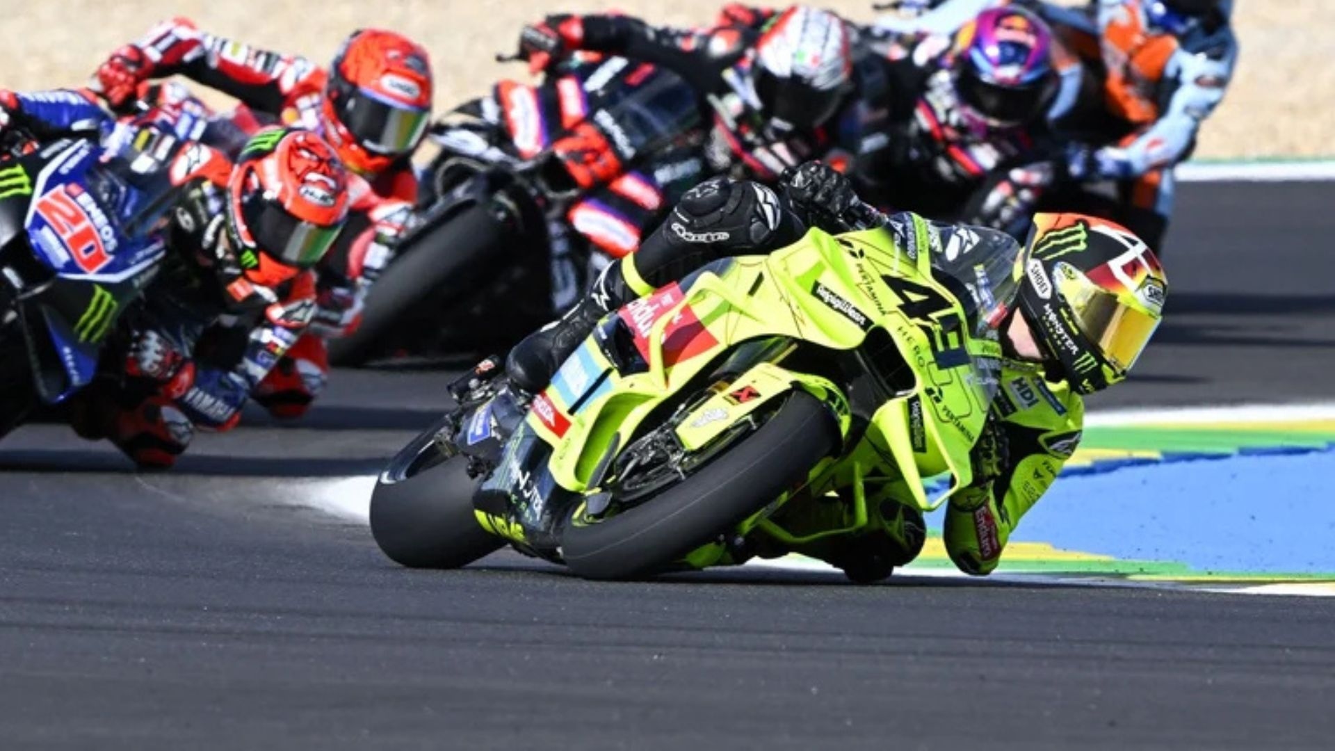 Marc Marquez Menangi Sprint Race MotoGP Brasil 2026, Kalahkan Di Giannantonio di Lap Akhir