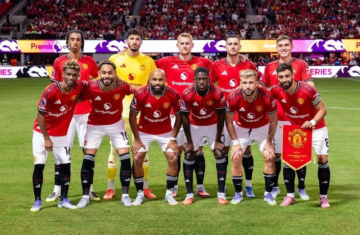 Bermain Imbang Sengaja Demi Selamatkan Rambut Fans? Ini 7 Teori Konspirasi MU yang Bikin Geleng-Geleng Kepala