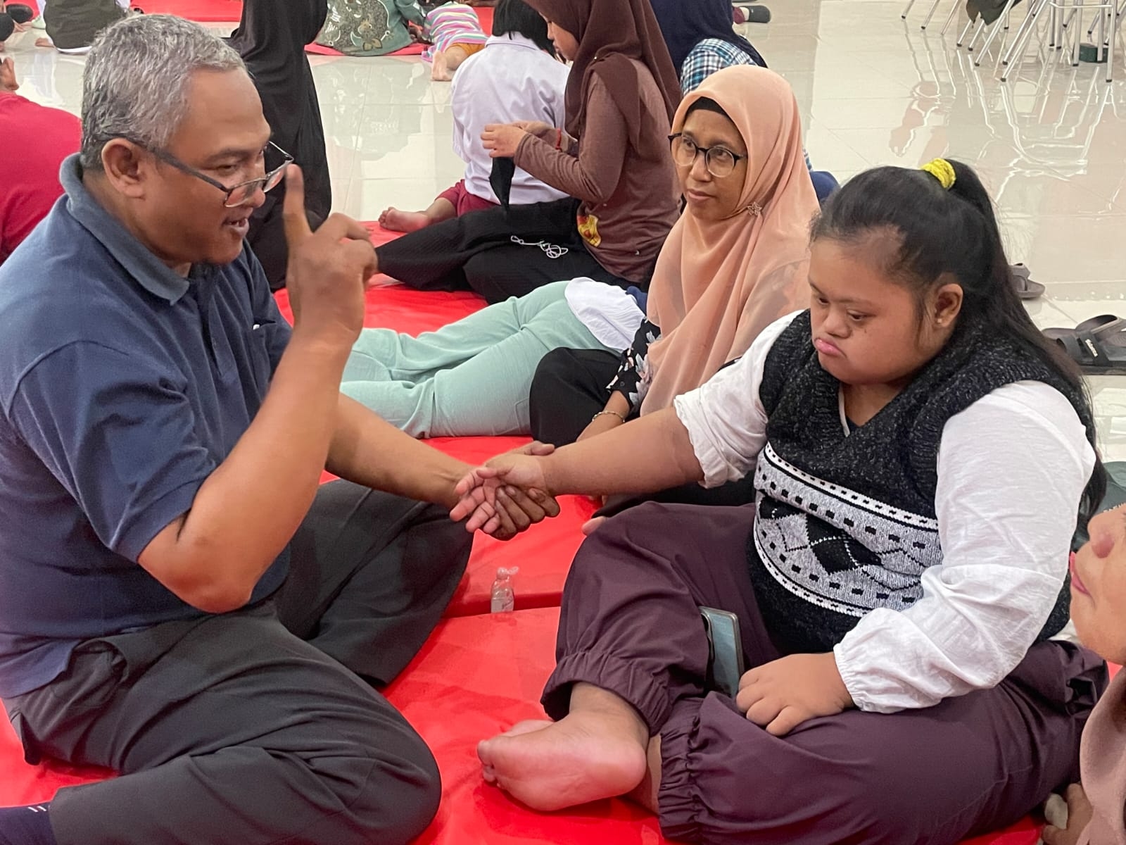 Sinergi Kemanusiaan, Lazis Sultan Agung dan Kecamatan Genuk Bekali Orang Tua Anak Disabilitas dengan Edukasi dan Layanan Gratis