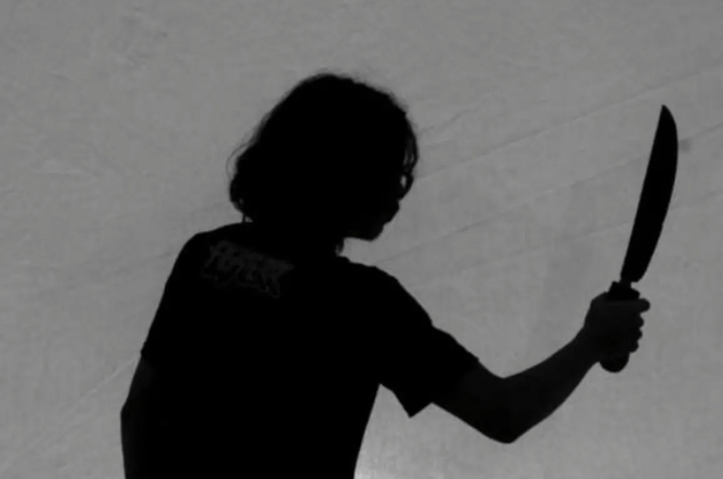 Geger! Pria ODGJ di Pekalongan Mengamuk Bawa Arit, Warga Desa Kutorejo Ketakutan