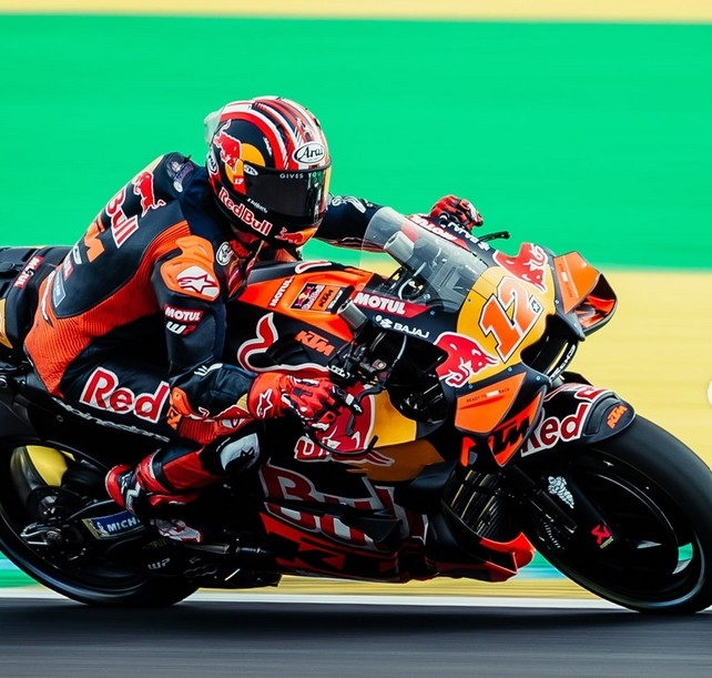 Mimpi Buruk Tech3 di Jerez: Vinales Fokus Le Mans, Espargaro Juga Cedera, Hanya Bastianini yang Siap