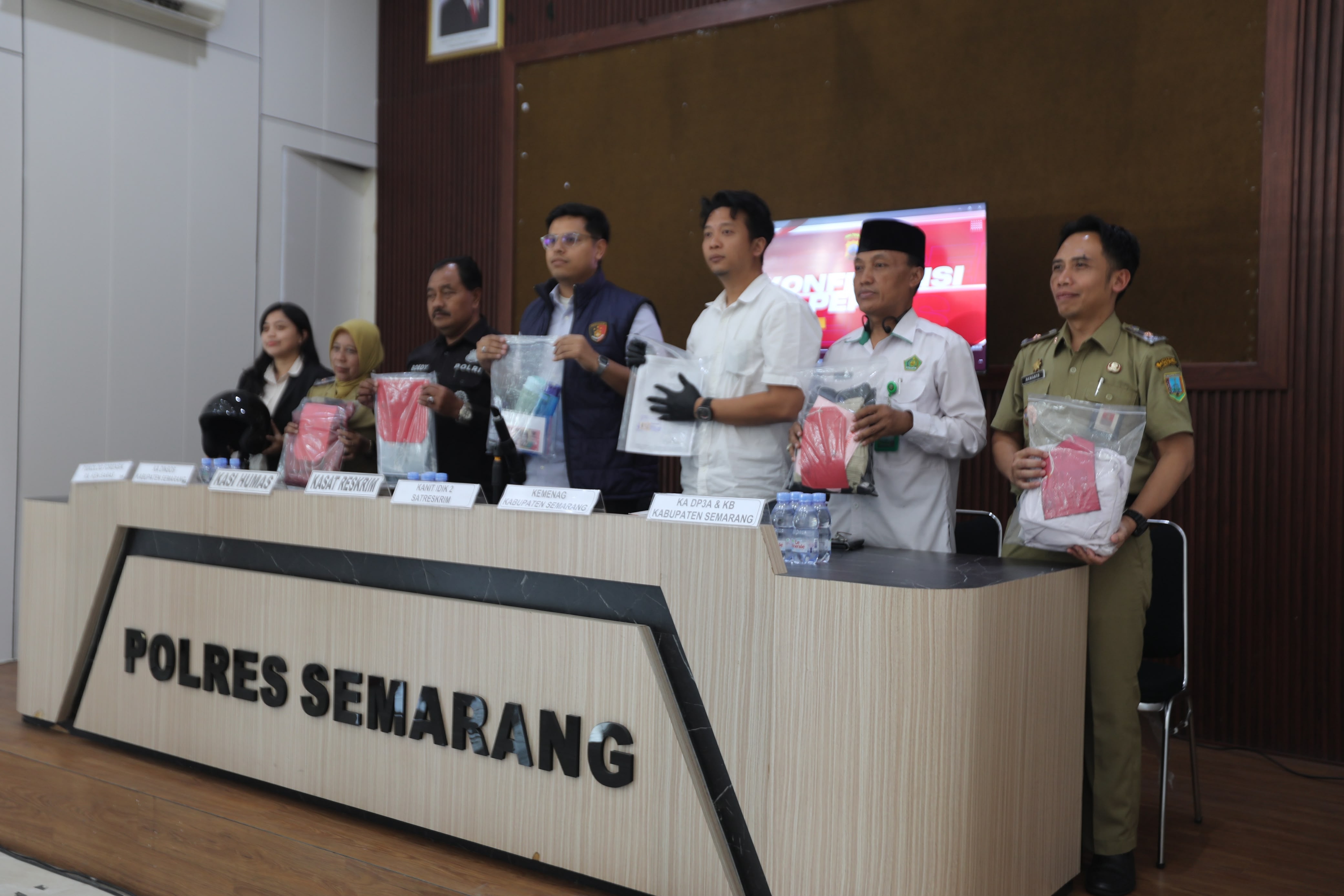 Polres Semarang Ungkap Kasus Kekerasan Seksual Terhadap Anak, Pengasuh Ponpes Ditahan.