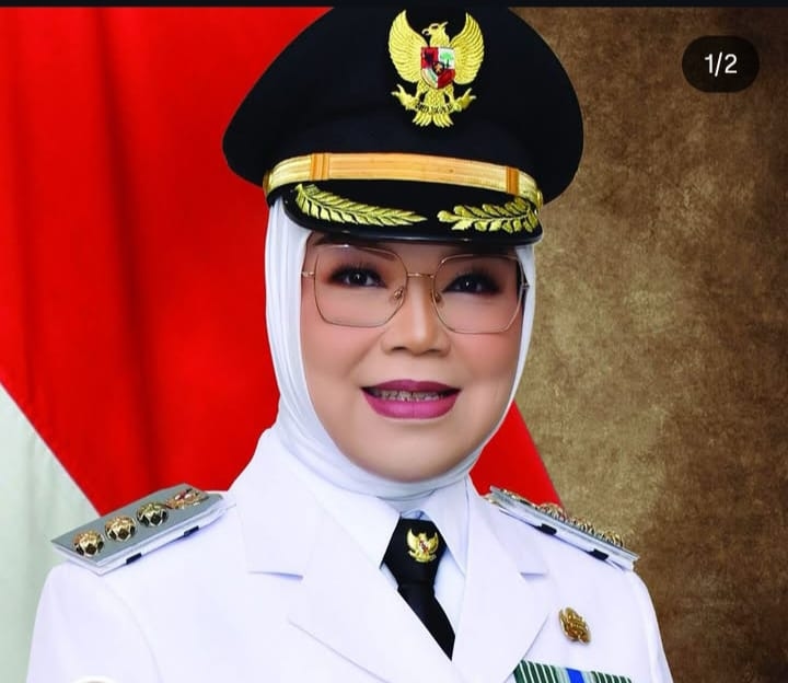 Update OTT KPK, Bupati Sukoharjo Etik Suryani Diduga Peras Perangkat Daerah, Lima Orang Diamankan