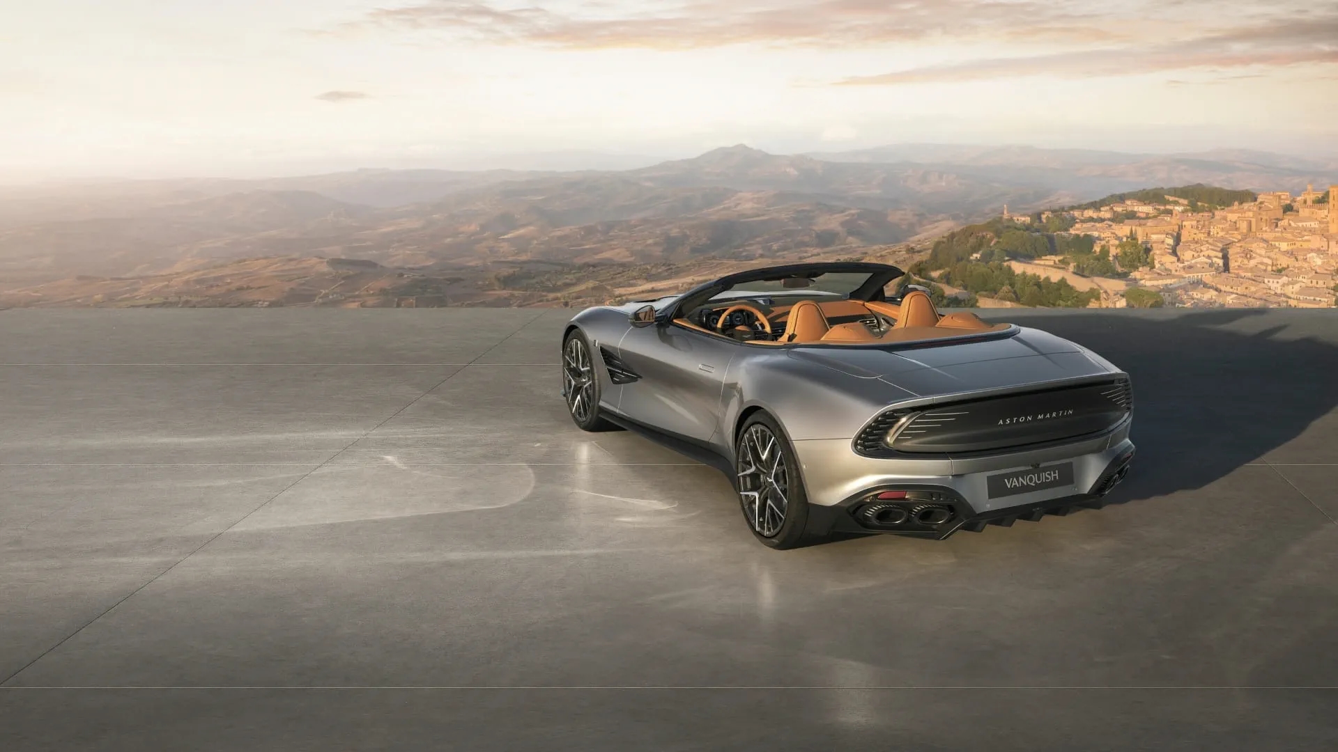 Rayakan 25 Tahun, Aston Martin Luncurkan Vanquish 25 Edisi Terbatas 50 Unit