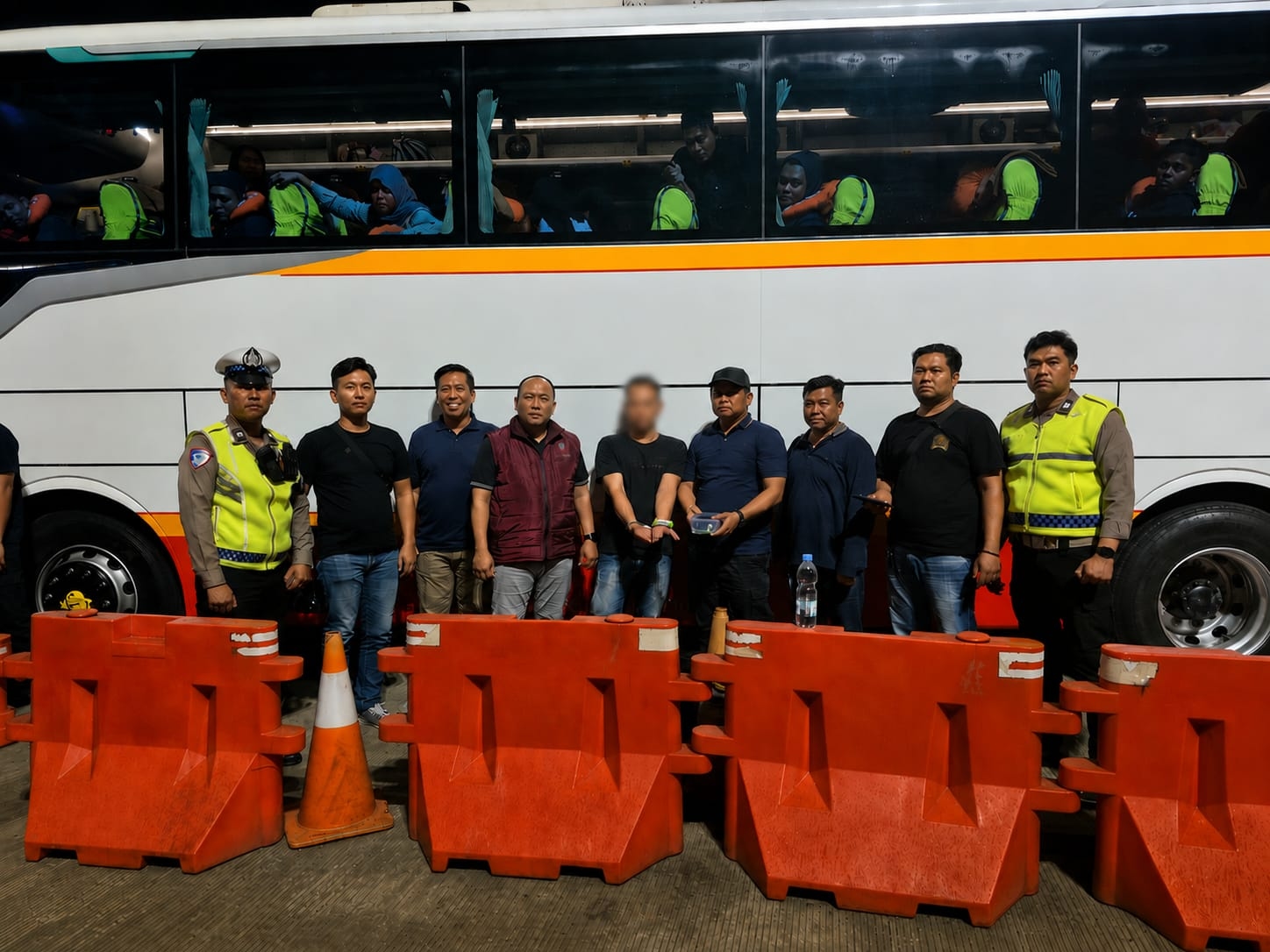 Perjalanan Berakhir di Gerbang Tol Banyumanik, Kondektur Bus Pembawa Sabu Diciduk Ditresnarkoba Polda Jateng