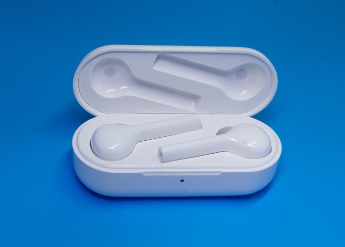 Berikut 7 Tips Memilih Earbuds yang Berkualitas dan Aman di Telinga