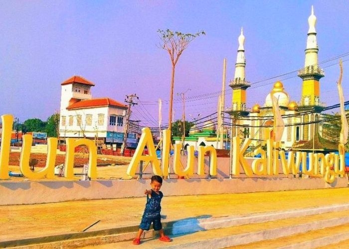 Sebuah Sejarah dan Perjalanan Kendal: Sunan Katong, Peletak Dasar Kaliwungu