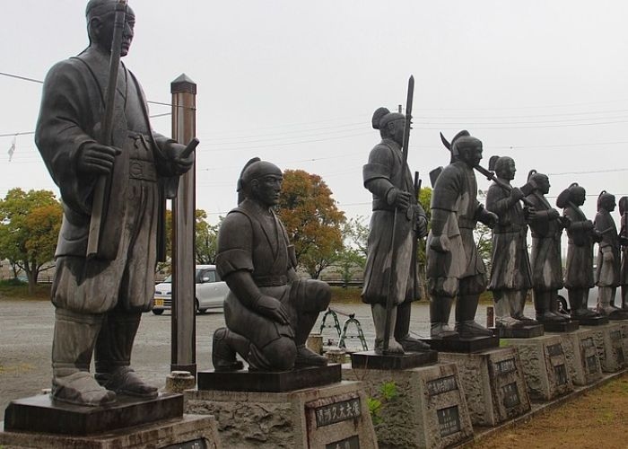 Sebuah Sejarah Dunia: Daftar Nama 47 Ronin, Kisah Legenda Kesetiaan dan Pengabdian Samurai dalam Menuntut Keadilan