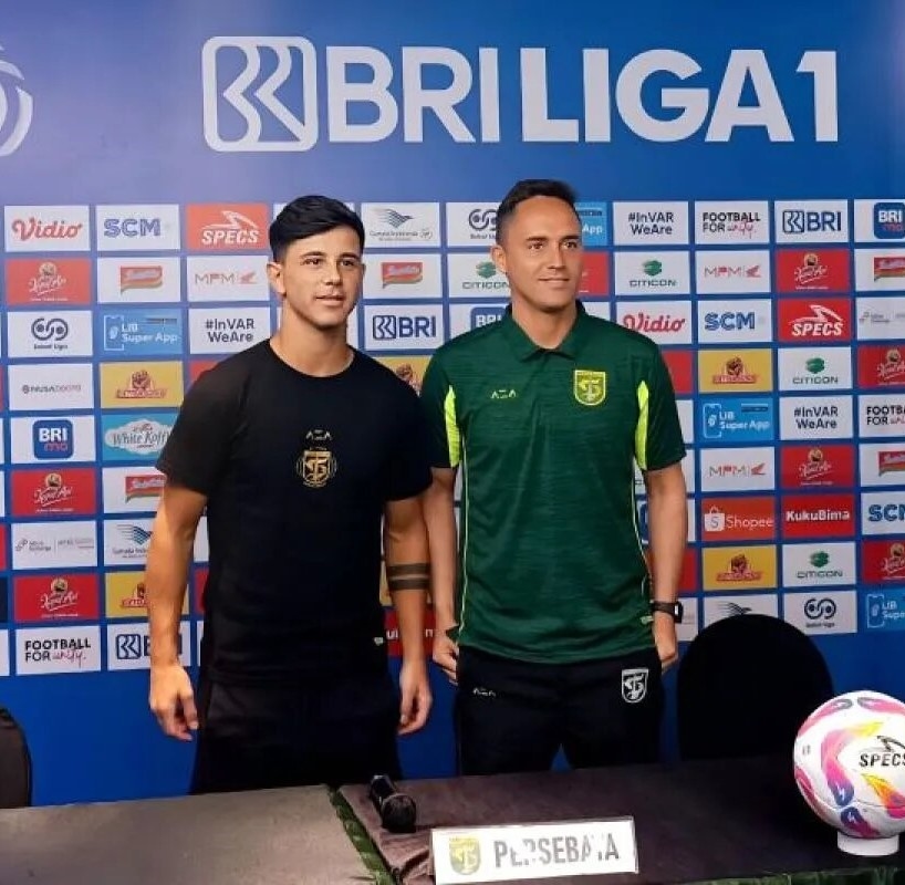 Paul Munster Siap Buktikan Kesiapan Persebaya di Laga Perdana Liga 1 Melawan PSS Sleman