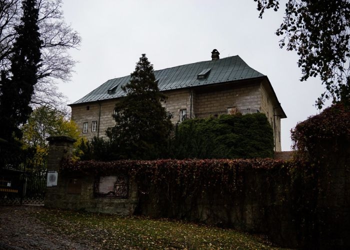 Menelusuri Tempat Angker dan Horor di Ceko! Kastil Terpencil Ini Konon Dibangun Tepat di Atas Pintu Neraka!