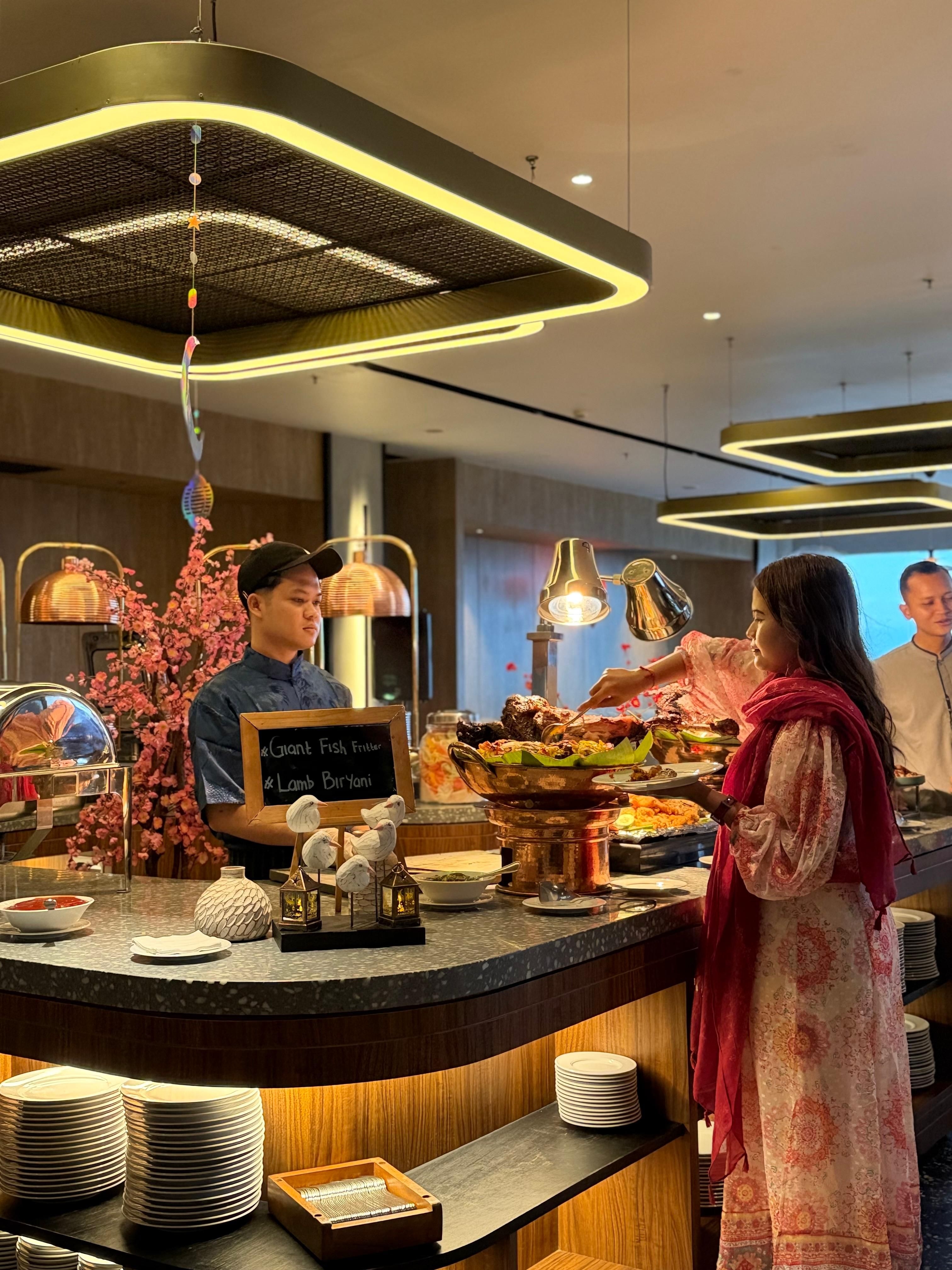 Hotel Aruss Padukan Budaya Islam dan Tionghoa dalam Sajian Ramadhan