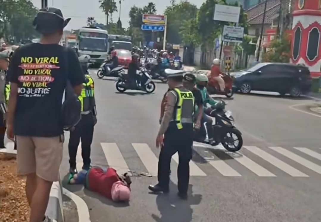 Pengendara Wanita Ditabrak Mobil Tahanan Botol Cs di Depan PN Pati, Begini Kondisinya
