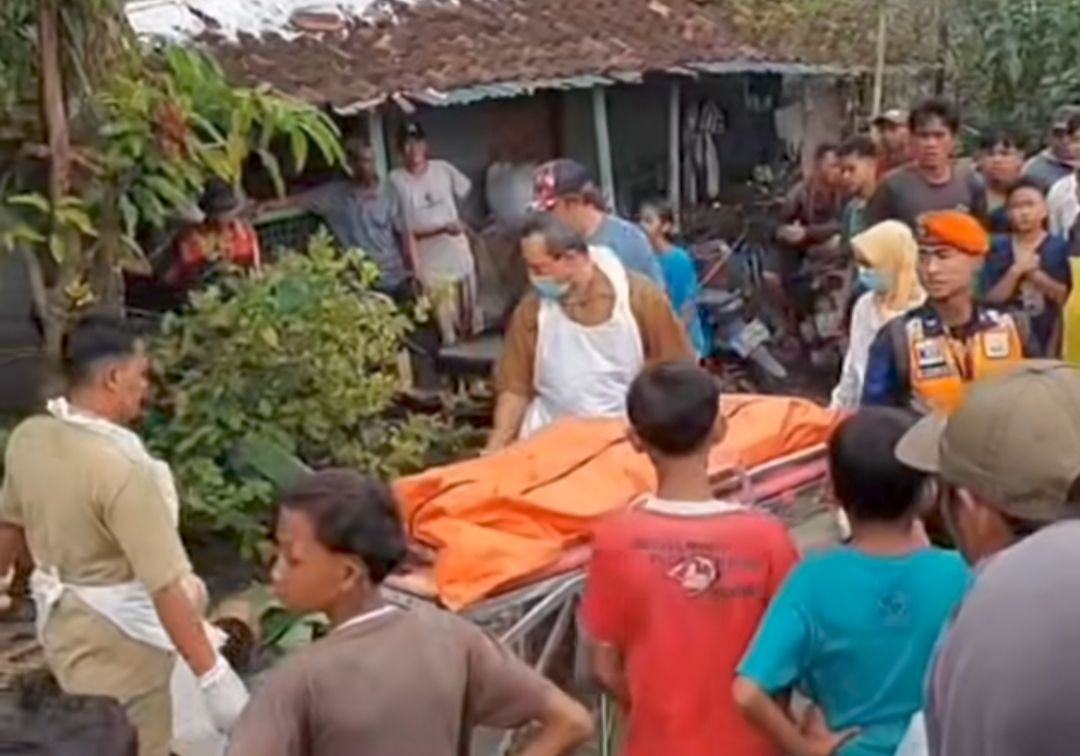 Diduga Bundir, Pria Tanpa Identitas Tewas Tertabrak Kereta Dekat Stasiun Comal