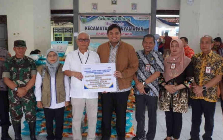 Bantu Korban Banjir Jepara, Bulog Salurkan Bantuan 1 Ton Beras