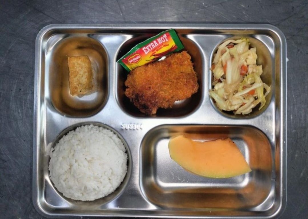 Keracunan Siswa SMA 2 Kudus: Menu MBG Positif Bakteri E. Coli  