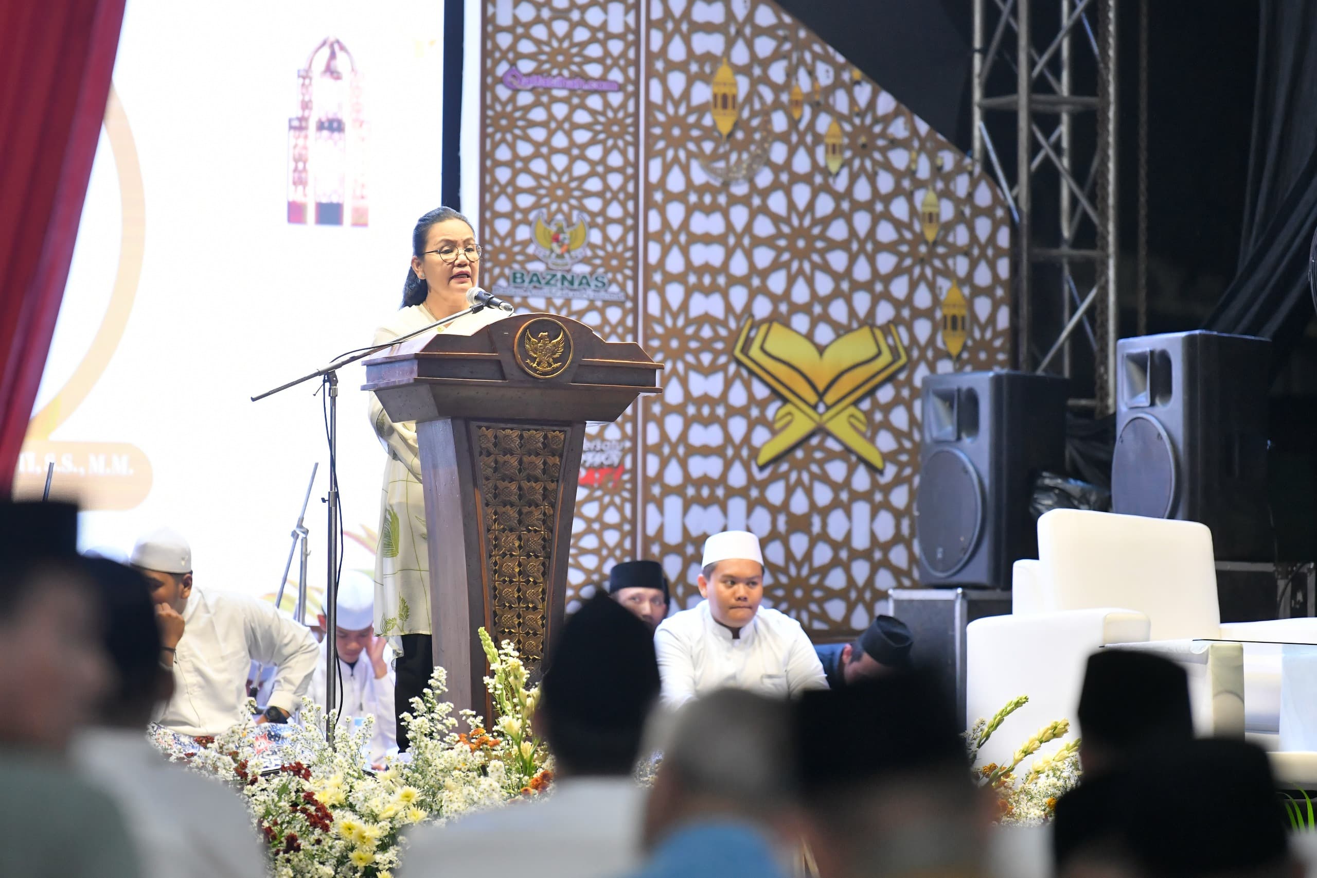 Bersama Masyarakat, Wali Kota Semarang, Agustina Wilujeng Peringati Nuzulul Quran