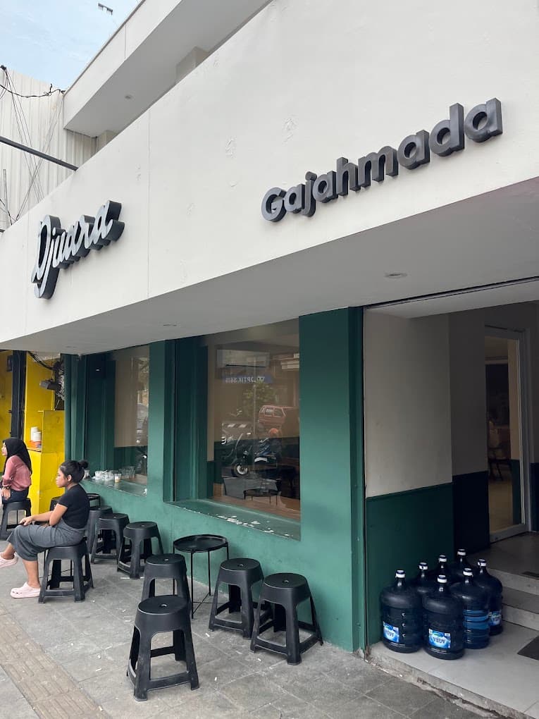 Blok GM Semarang Makin Hits! Deretan Kafe yang Jadi Primadona Tempat Nongkrong Anak Muda Tahun 2026