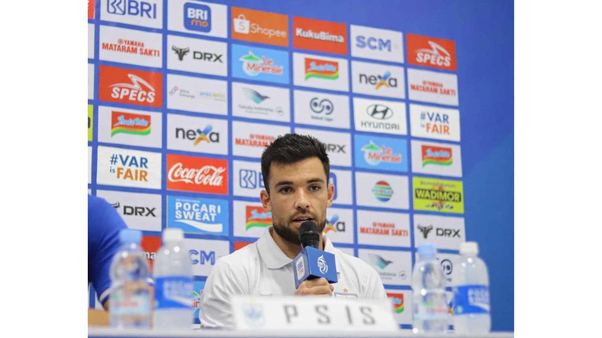 Kemenangan Telak! Roger Bonet Menang Lawan PSIS di FIFA, Ungkap Fakta di Balik Layar