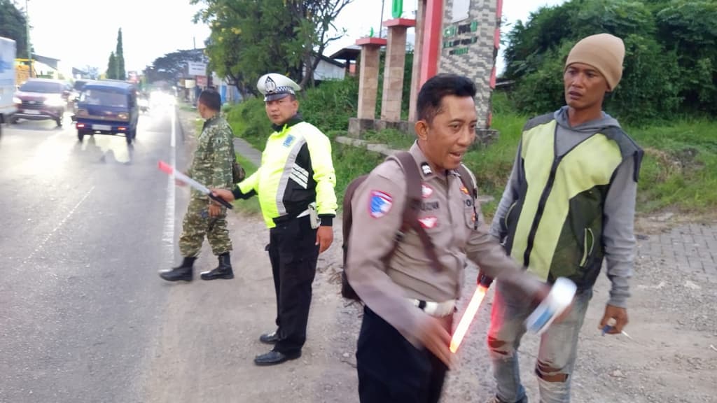 Dua Siswi Pengendara Motor Tewas Terlindas Truk di Jalan Bypass Pandaan 