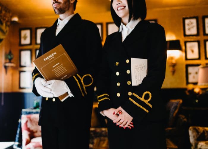 Menyelami Industri Hospitality: Jenjang Karier, Keindahan Layanan serta Alasan Harus Memilih Karir di Dunia Hospitality