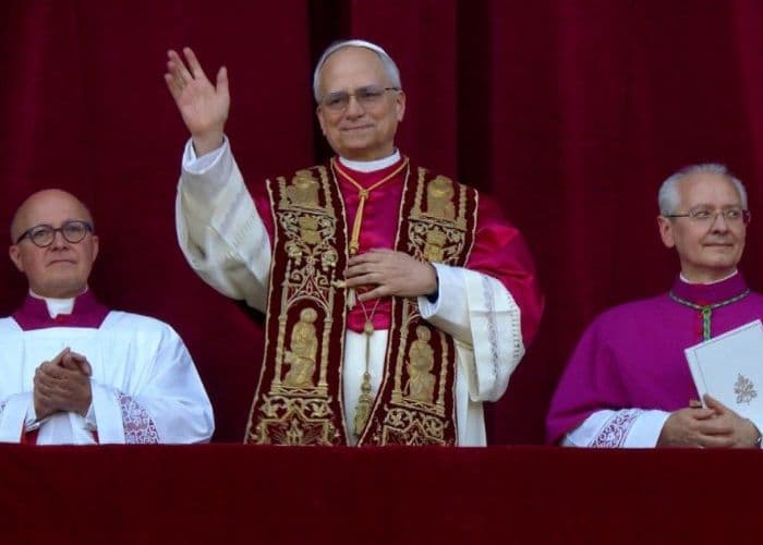 TERUNGKAP! Amerika Akhirnya Punya Paus Pertama dalam Sejarah! Siapakah Sosok Misterius Ini?