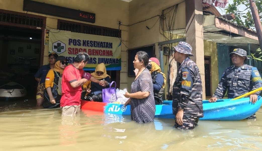 Lanal Semarang Perkuat Sinergi Tangani Banjir Pati Akibat Luapan Sungai Silugonggo