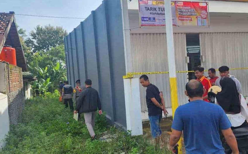 Alfamart Margorejo Pati Dibobol Maling, Rokok dan Uang Kasir Disikat