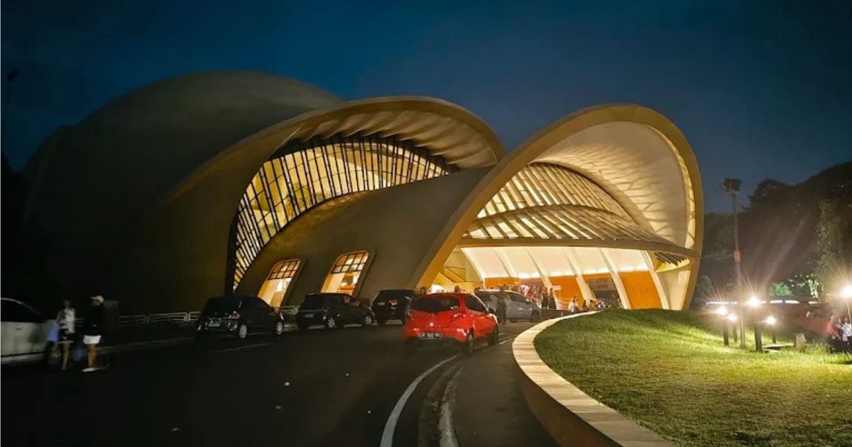 Malam Ini 16 Oktober 2026 TMII Buka Pintu Gratis Mulai Jam 6 Sore, Ada Kirab Pusaka dan Wayang Kulit