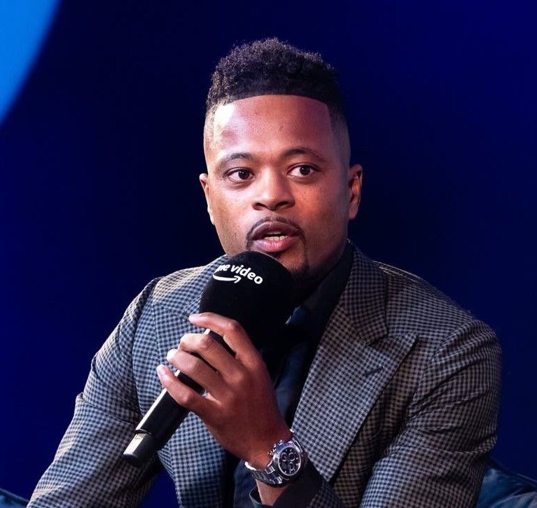 Patrice Evra Buka Suara: Carrick Pantas Dapat Kesempatan, Tapi Enrique Pelatih Impian