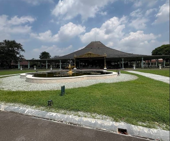 Jelajahi Solo Lebih Dalam: Rekomendasi Destinasi Wisata Budaya untuk Liburan Keluarga