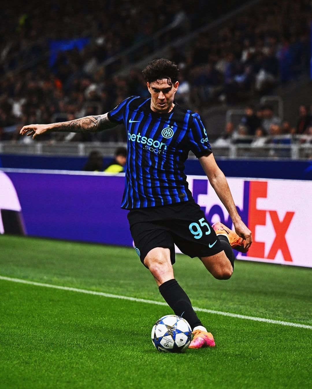 Rumor Transfer: Bastoni Masuk Radar Barcelona, Gvardiol dan Inacio Jadi Alternatif