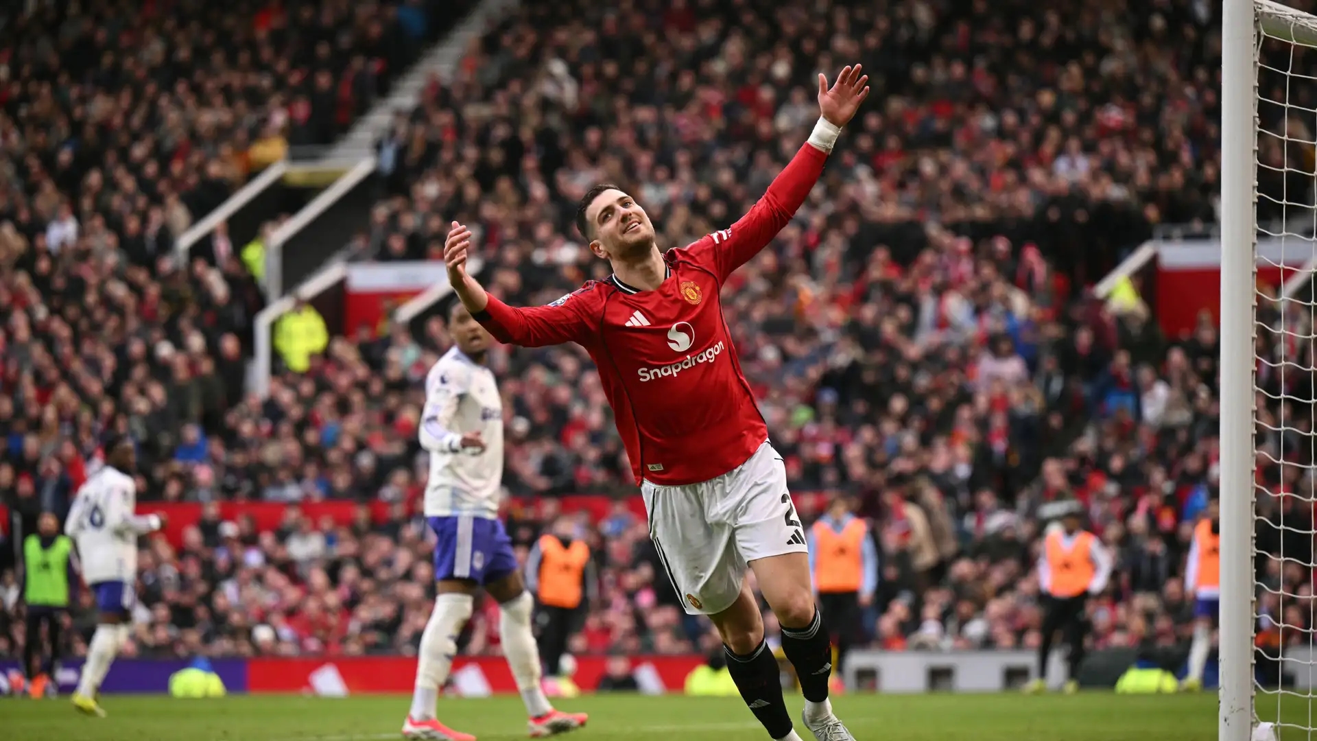 Rating Pemain Manchester United Setelah Berhasil Menaklukkan Aston Villa 3-1: Casemiro, Cunha, dan Sesko Bawa United Kian Dekat Liga Champions