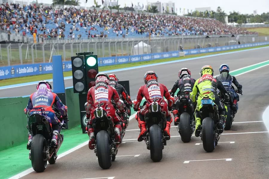 Zarco Tercepat di Latihan MotoGP Brasil 2026, Hujan dan Kecelakaan Warnai Sesi di Goiania