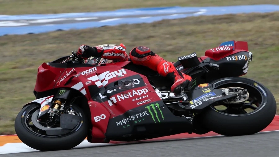 Marc Marquez Dapat Hukuman Long Lap di MotoGP Amerika usai Tabrak Di Giannantonio