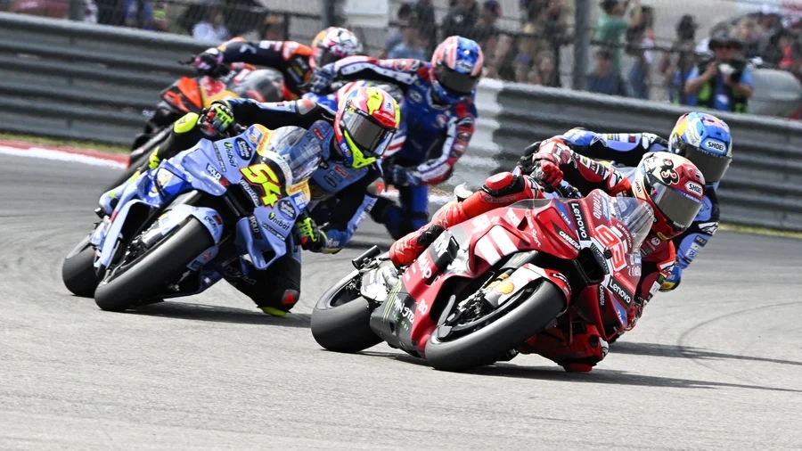 Davide Tardozzi Akui Marc Marquez Belum Pulih Cedera Bahu, Performa Ducati Terhambat