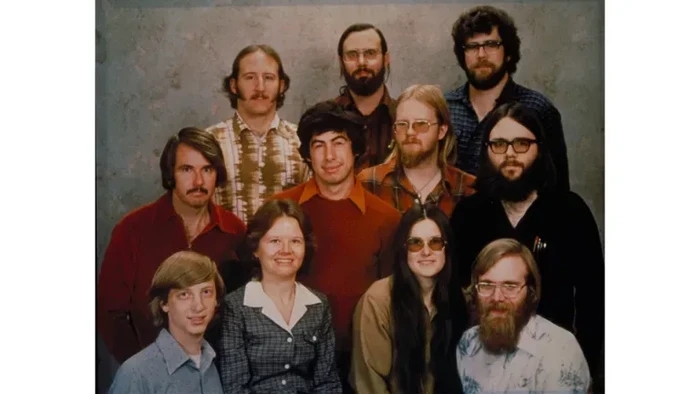 Microsoft 51 Tahun, Kisah di Balik Foto Langka Tim Pertama 1978 yang Kini Bernilai Jutaan Dolar