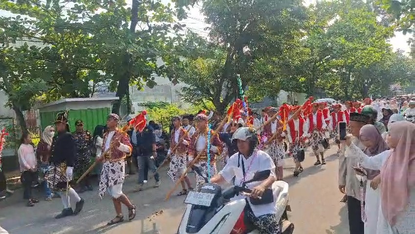 Kirab KH Sholeh Darat Dorong Perputaran Ekonomi Rakyat di Tengah Arus Globalisasi