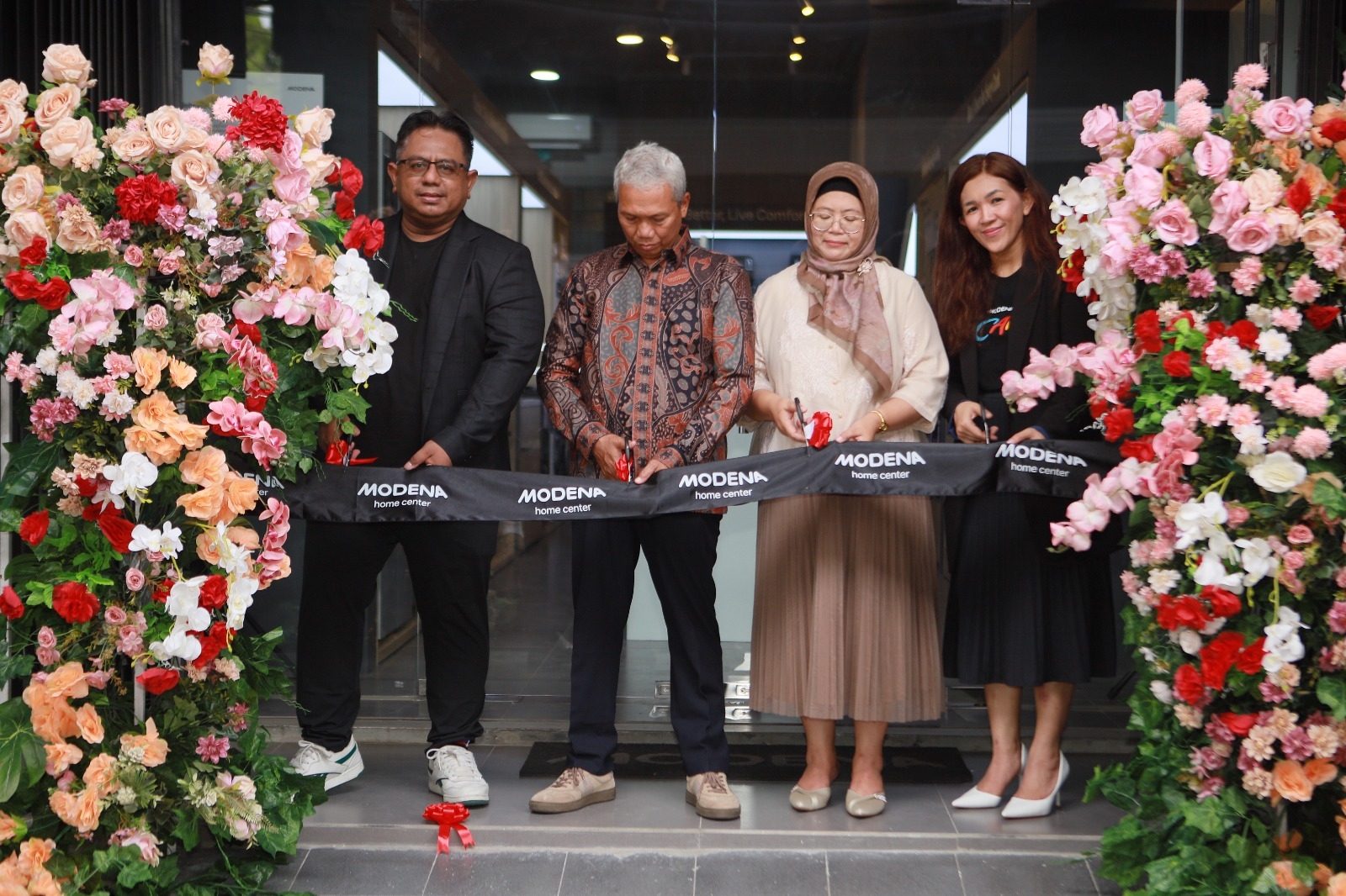 MODENA Perluas Jaringan Retail, Resmikan 5 Home Center Serentak di Penjuru Indonesia