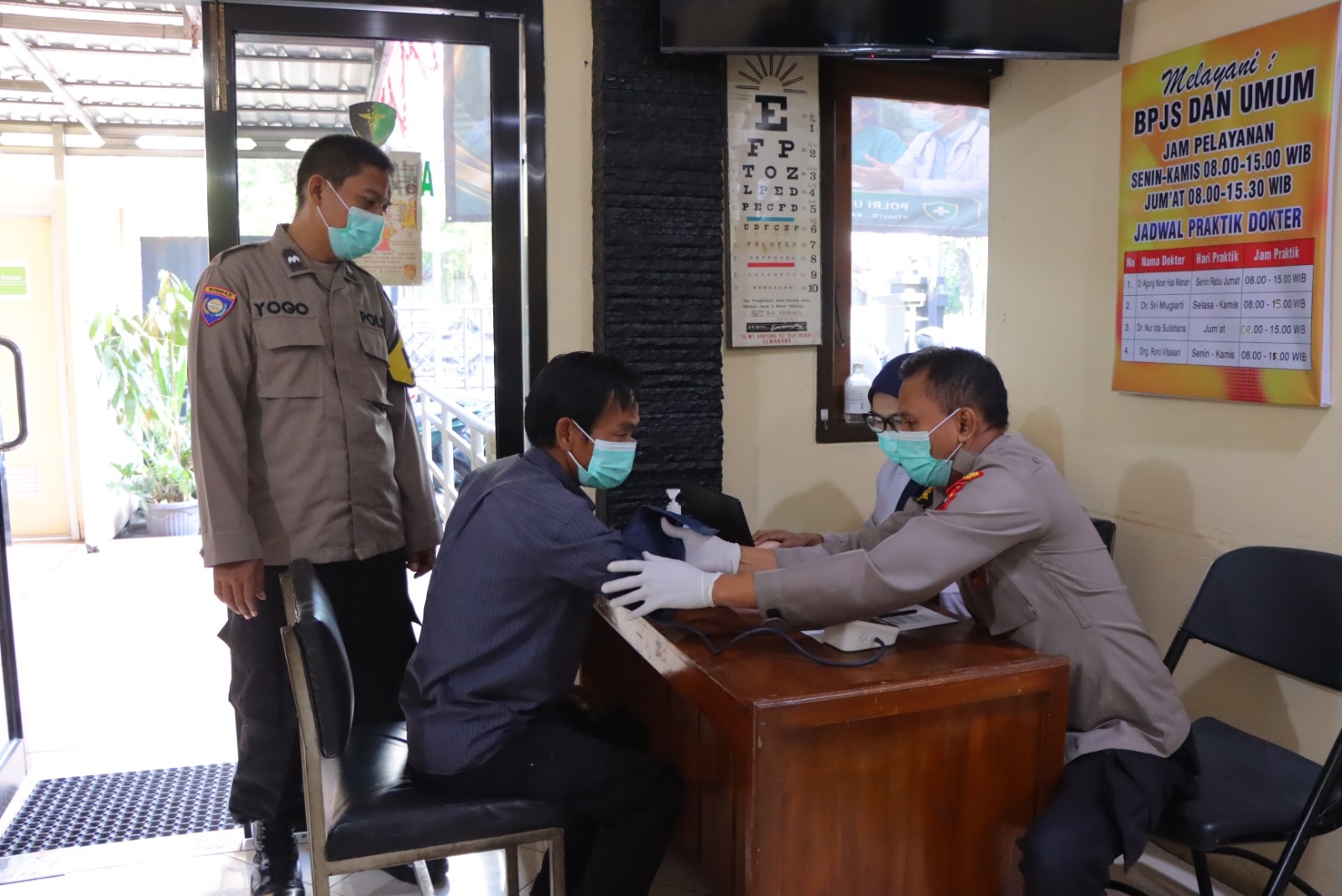 Jelang Hari Bhayangkara ke-80, Polres Kendal Turun Langsung Lakukan Tracing TB di Karangsari
