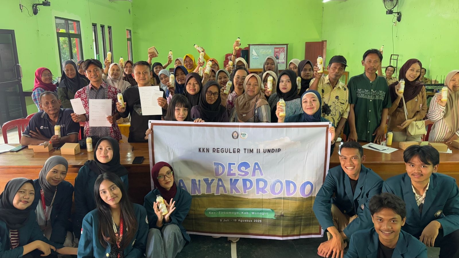 Mahasiswa KKN Undip Dorong Digitalisasi dan Penguatan Lembaga bagi UMKM di Desa Banyakprodo