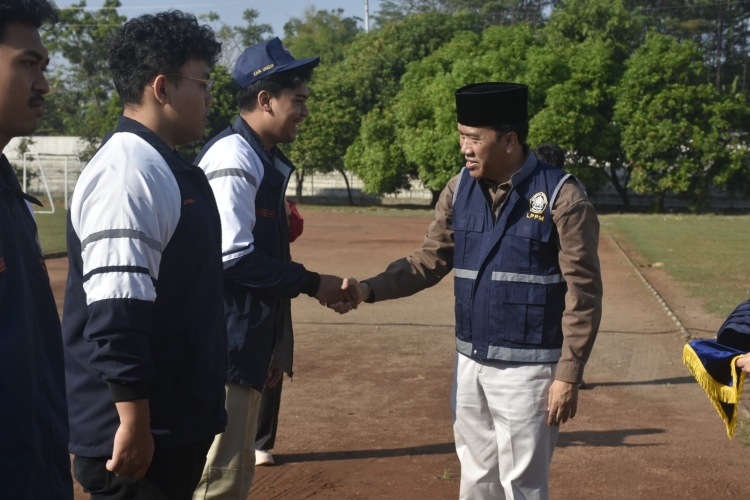 Kabar Alumni Dukung Salah Satu Capres, Rektor: Undip Bersifat Netral dan Tidak Mendukung Calon Tertentu