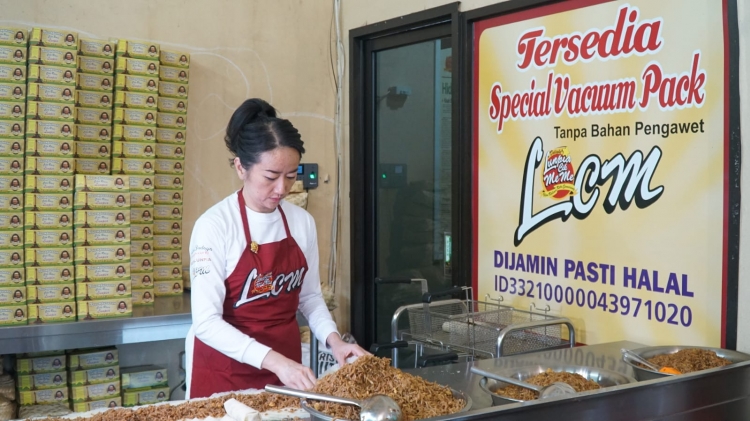 Sambut HUT Kemerdekaan RI, Nikmati Kelezatan Lunpia LCM Semarang