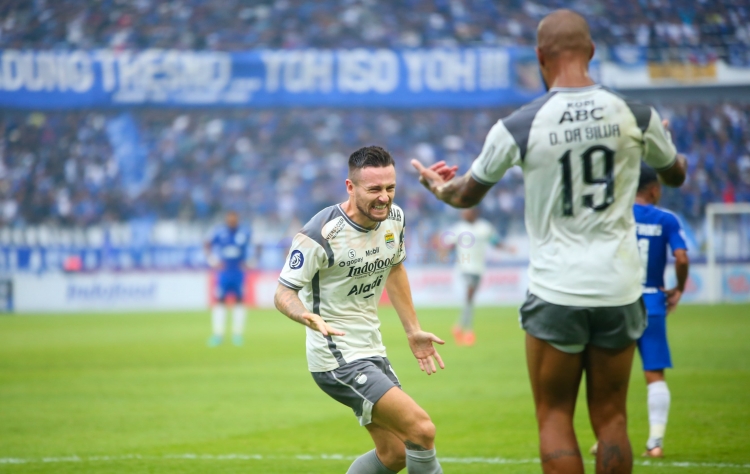 Bek Persija Jakarta Sebut Laga vs Persib Bandung Penuh Drama, Marc Klok: Rivalitas Terbesar di Indonesia