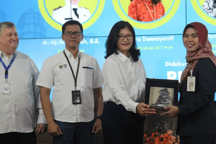 PT PNM Beri Edukasi dan Akses Air Bersih di Demak Guna Cegah Stunting Dalam Agensa SDGs