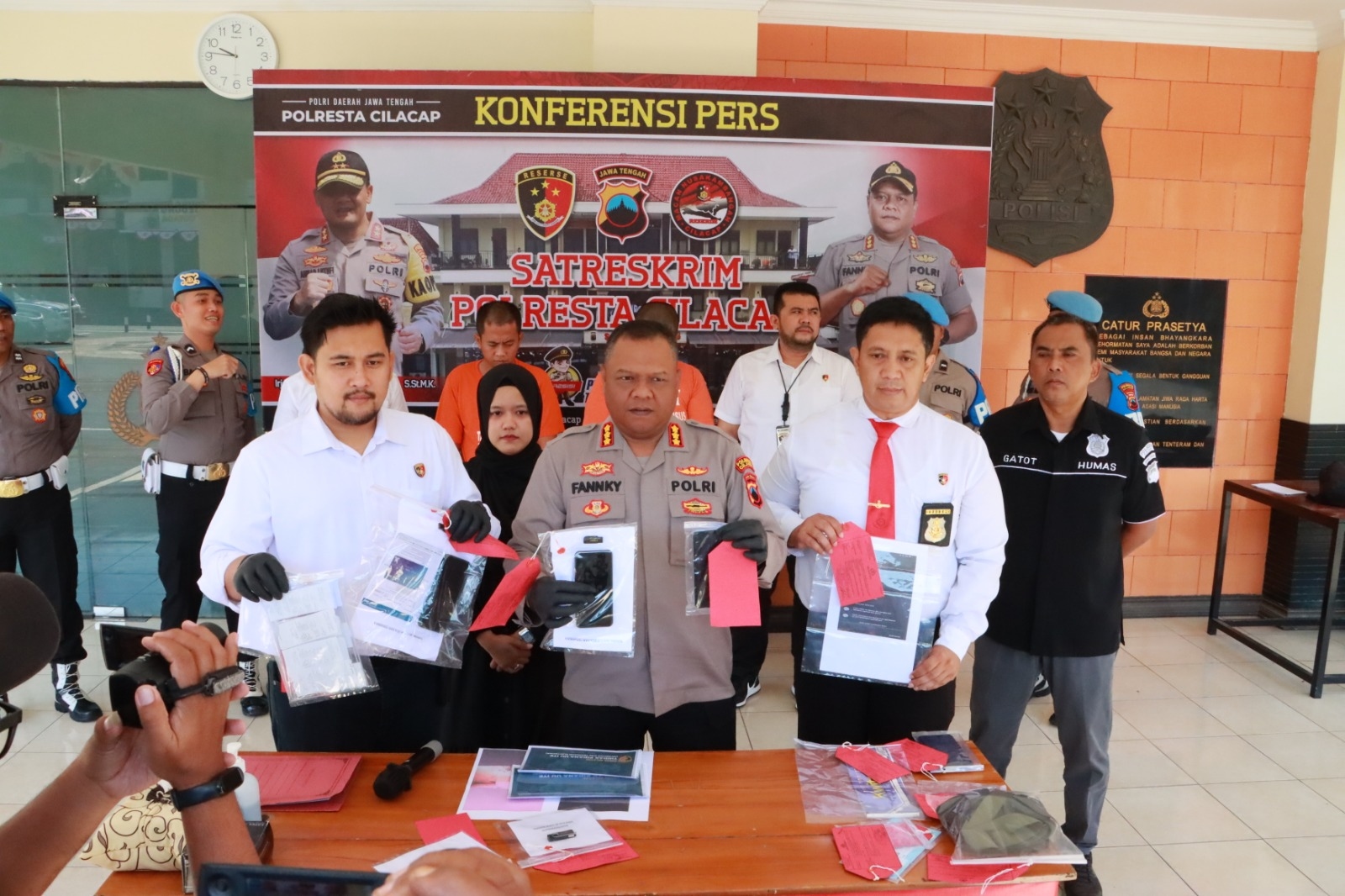 Polresta Cilacap Tangkap Pelaku Penyebar Video Asusila Kekasihnya Karena Nomernya Diblokir